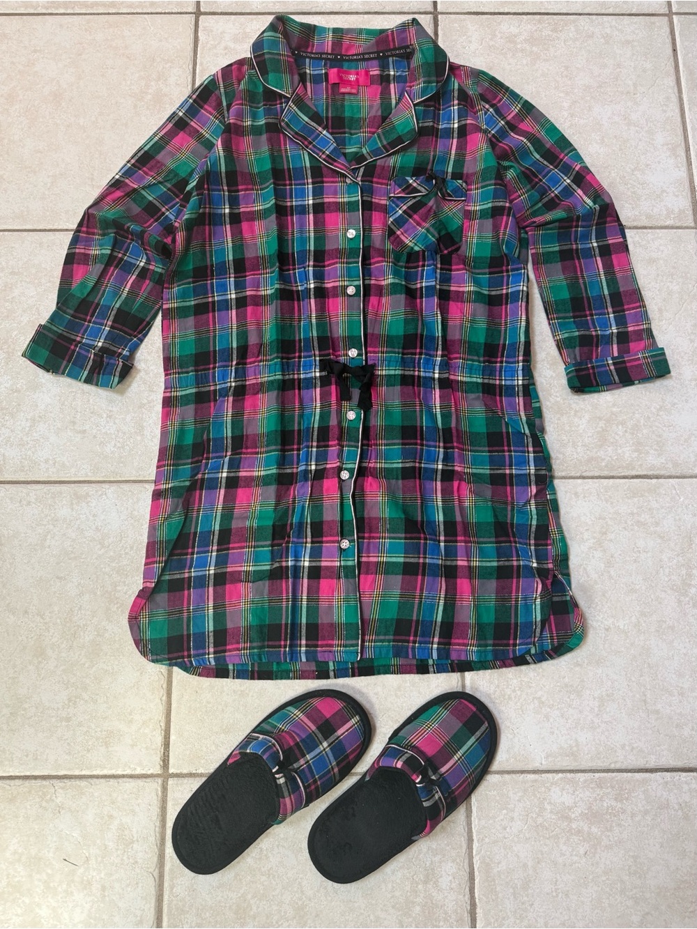 NWOT Victoria's Secret Plaid Flannel Sleep Shirt and Slippers